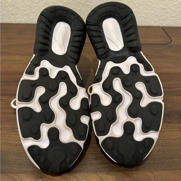 Nike Air Max 270 React AO4971-002 Bauhaus Womens 6 Shoes WHITE/GOLD/MULTI - Picture 5 of 6